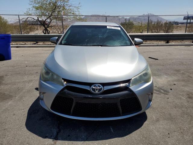 4T1BF1FK4GU576405 - 2016 TOYOTA CAMRY LE SILVER photo 5