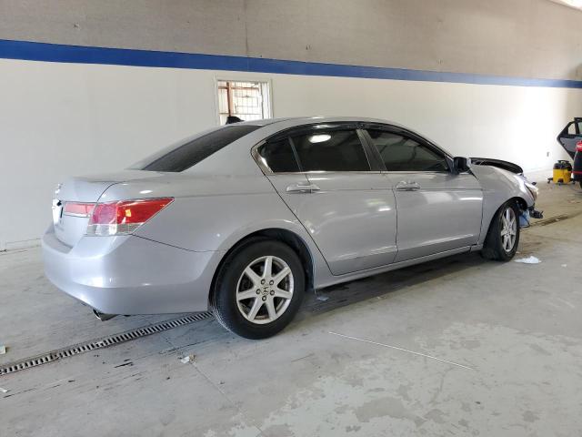 1HGCP2F31BA108499 - 2011 HONDA ACCORD LX 银色 照片 3