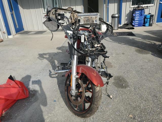 1HD1KB715RB625504 - 2024 HARLEY-DAVIDSON FLHX ORANGE photo 2