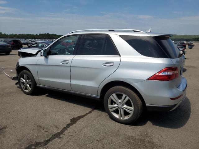 4JGDA5HB4FA497120 - 2015 MERCEDES-BENZ ML 350 4MATIC SILVER photo 2