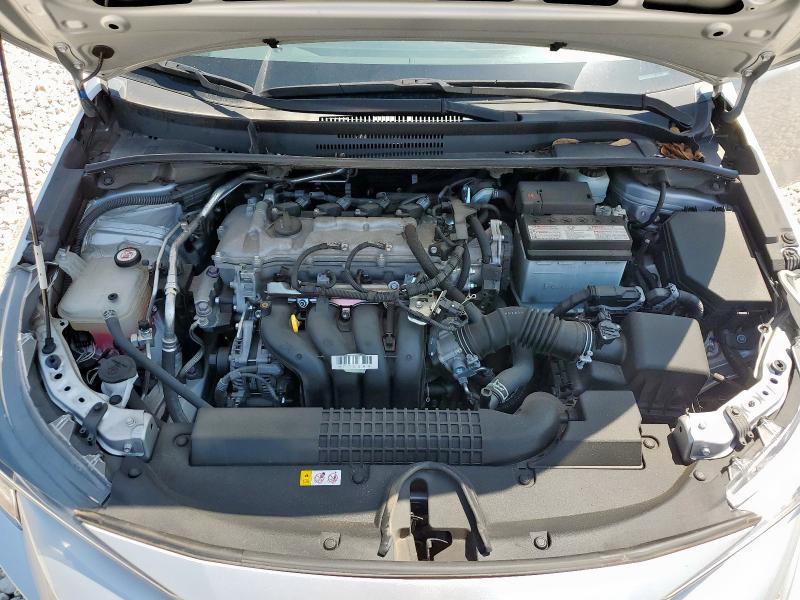 5YFEPMAE7NP372645 - 2022 TOYOTA COROLLA LE 银色 照片 11