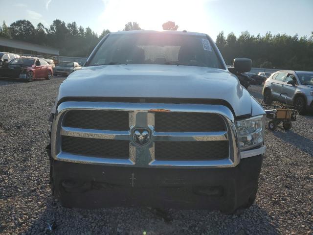 3C6UR5CJ0JG417213 - 2018 RAM 2500 ST أبيض صورة 5