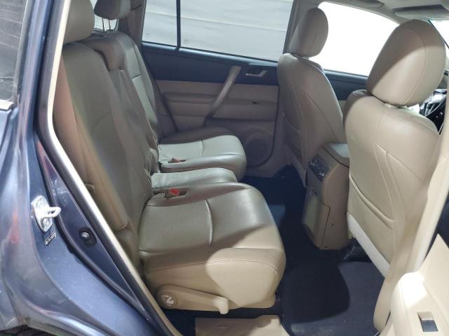 5TDBK3EH8CS121105 - 2012 TOYOTA HIGHLANDER BASE BLUE photo 11
