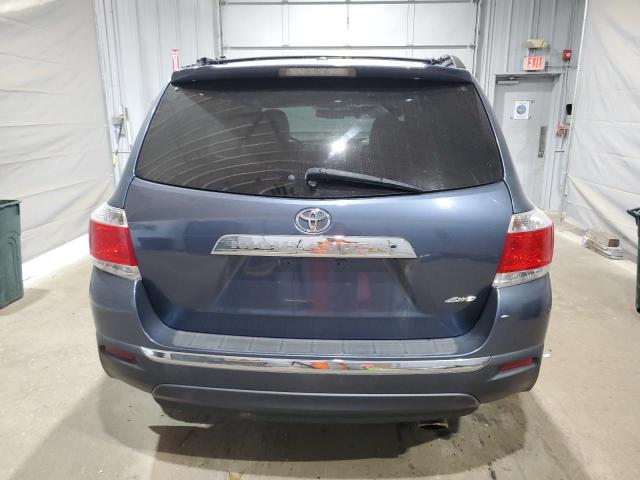 5TDBK3EH8CS121105 - 2012 TOYOTA HIGHLANDER BASE BLUE photo 6