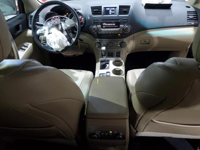 5TDBK3EH8CS121105 - 2012 TOYOTA HIGHLANDER BASE BLUE photo 8