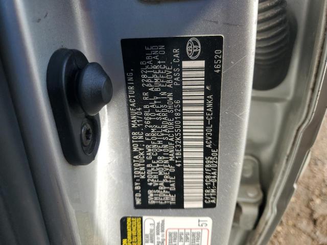 4T1BE32K55U018256 - 2005 TOYOTA CAMRY LE ვერცხლისფერი ფოტო 12