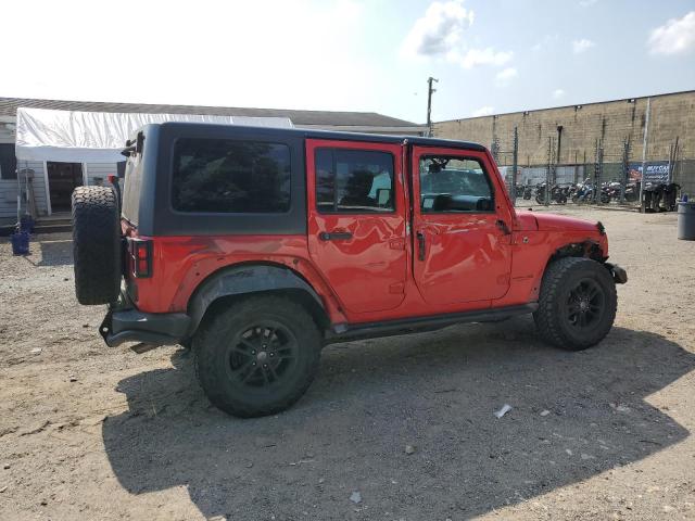 1C4BJWEG0HL612305 - 2017 JEEP WRANGLER U SAHARA RED photo 3