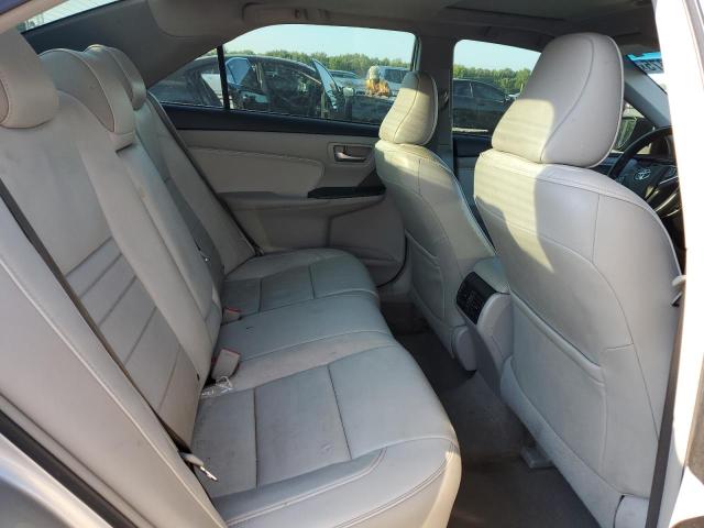 4T1BF1FK6HU776199 - 2017 TOYOTA CAMRY LE SILVER photo 10