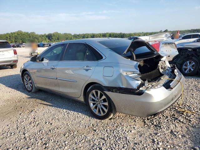 4T1BF1FK6HU776199 - 2017 TOYOTA CAMRY LE SILVER photo 2