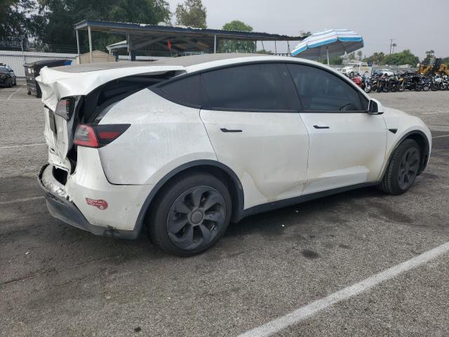 5YJYGDEE4LF036970 - 2020 TESLA MODEL Y WHITE photo 3