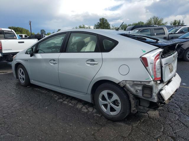 JTDKN3DU0F0461958 - 2015 TOYOTA PRIUS SILVER photo 2