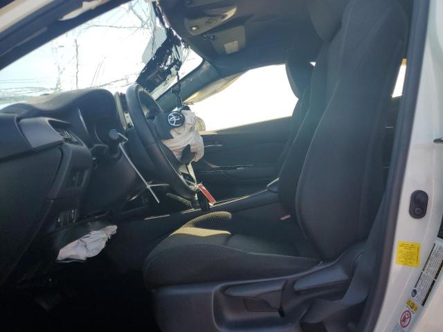 JTNKHMBX3K1056882 - 2019 TOYOTA C-HR XLE WHITE photo 7