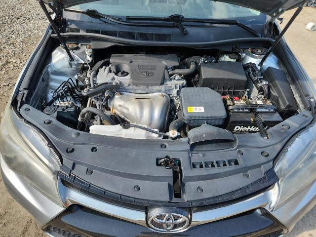 4T1BF1FK7HU748976 - 2017 TOYOTA CAMRY LE GRAY photo 11