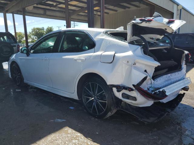 4T1G11AK7PU162451 - 2023 TOYOTA CAMRY SE NIGHT SHADE WHITE photo 2