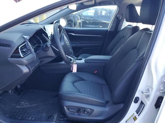 4T1G11AK7PU162451 - 2023 TOYOTA CAMRY SE NIGHT SHADE WHITE photo 7