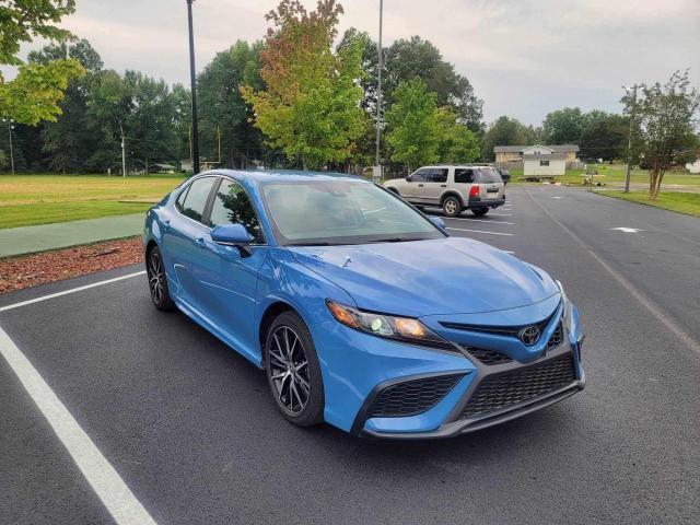 4T1G11AK8PU089008 - 2023 TOYOTA CAMRY SE NIGHT SHADE BLUE photo 1