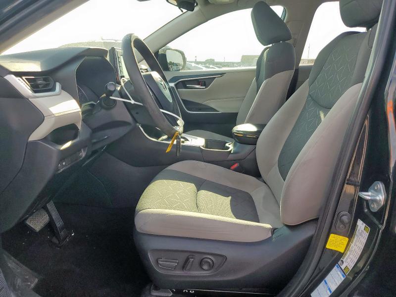 4T3RWRFV9MU020276 - 2021 TOYOTA RAV4 XLE BLACK photo 7