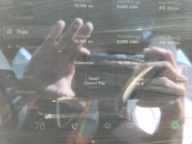 5YJSA1E50NF476032 - 2022 TESLA MODEL S Սև լուսանկար 9