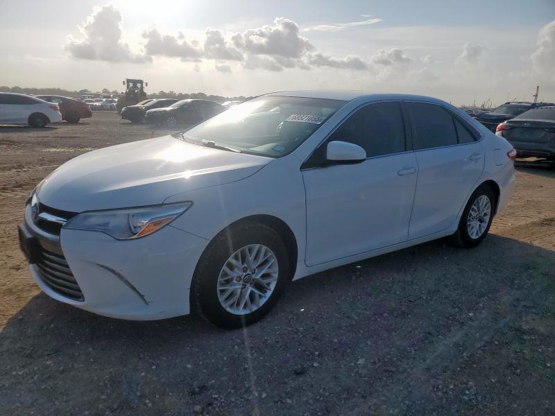 2017 TOYOTA CAMRY LE, null