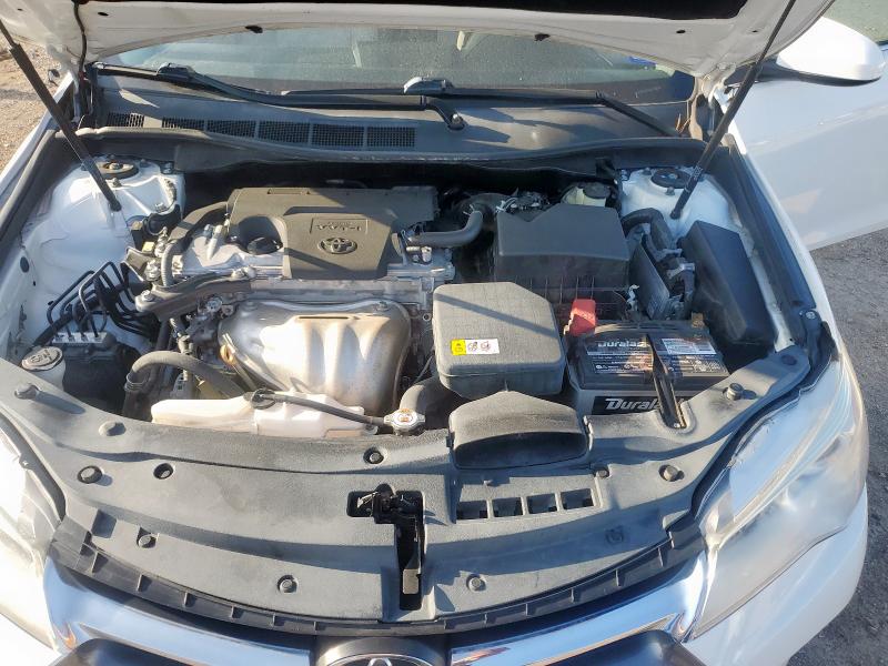 4T1BF1FK4HU421984 - 2017 TOYOTA CAMRY LE WHITE photo 11