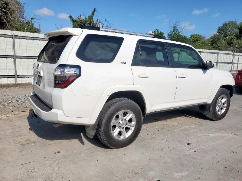 JTEEU5JR0N5252650 - 2022 TOYOTA 4RUNNER SR5 白色 照片 3