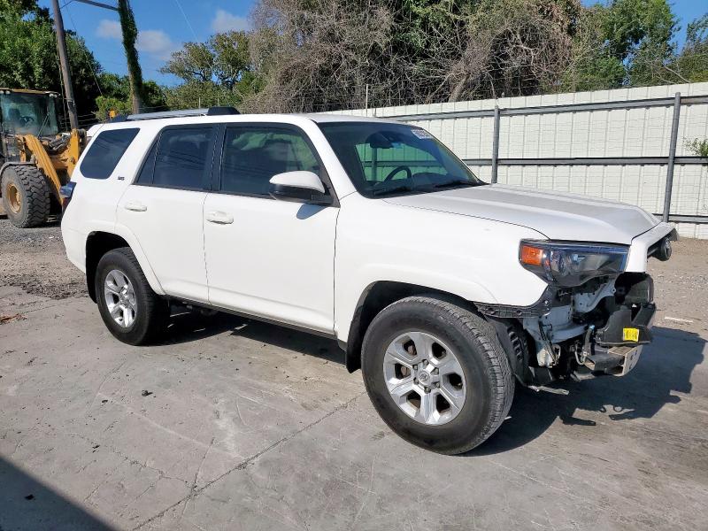 JTEEU5JR0N5252650 - 2022 TOYOTA 4RUNNER SR5 白色 照片 4