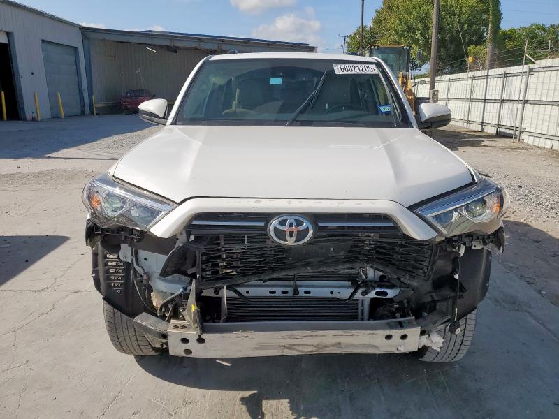 JTEEU5JR0N5252650 - 2022 TOYOTA 4RUNNER SR5 白色 照片 5
