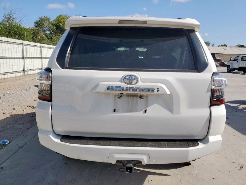 JTEEU5JR0N5252650 - 2022 TOYOTA 4RUNNER SR5 白色 照片 6