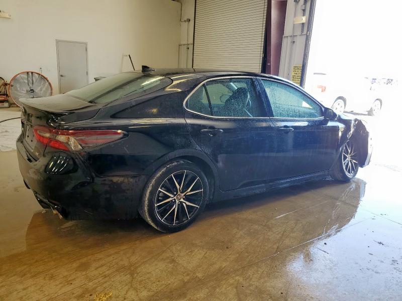 4T1G11AK6RU851268 - 2024 TOYOTA CAMRY SE NIGHT SHADE BLACK photo 3