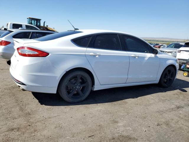 3FA6P0H77GR385578 - 2016 FORD FUSION SE WHITE photo 3