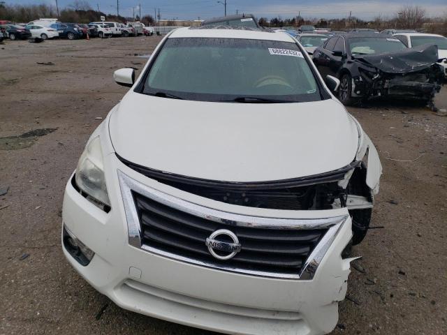 1N4AL3AP9DC177360 - 2013 NISSAN ALTIMA 2.5 WHITE photo 5