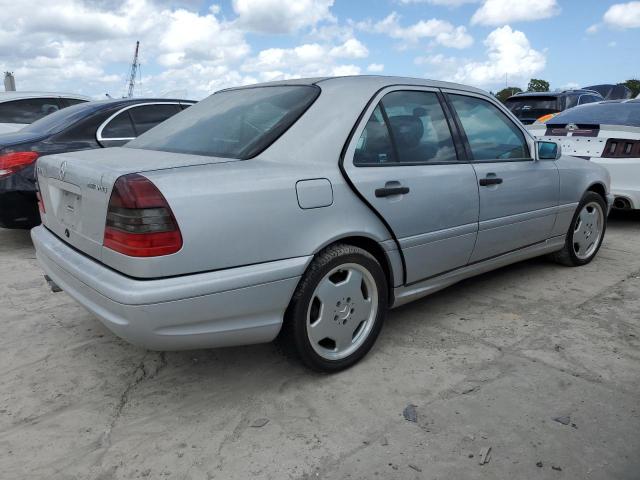 WDBHA33GXWF712031 - 1998 MERCEDES-BENZ C 43 SILVER photo 3