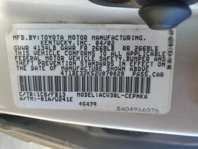4T1BE32K52U070028 - 2002 TOYOTA CAMRY LE 银色 照片 12