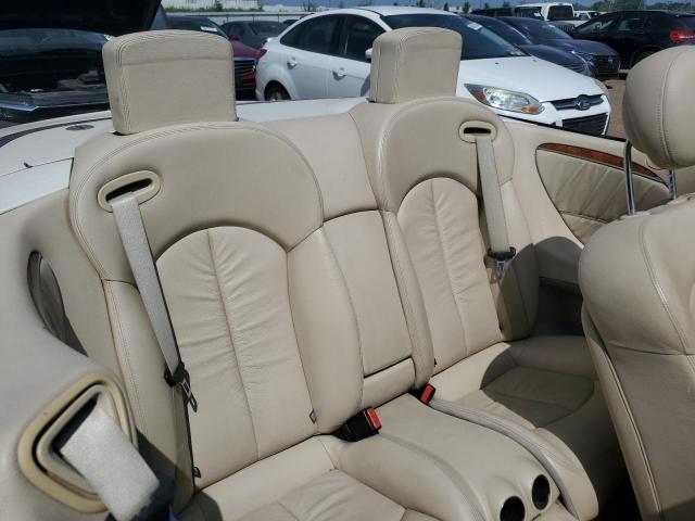 WDBTK56F68F255579 - 2008 MERCEDES-BENZ CLK 350 WHITE photo 10