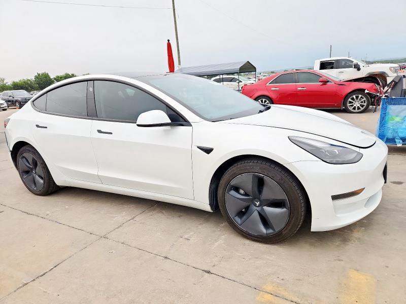 5YJ3E1EA9PF503429 - 2023 TESLA MODEL 3 أبيض صورة 4