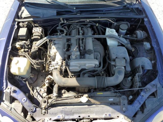 JM1NB353630309111 - 2003 MAZDA MX-5 MIATA BASE PURPLE photo 11