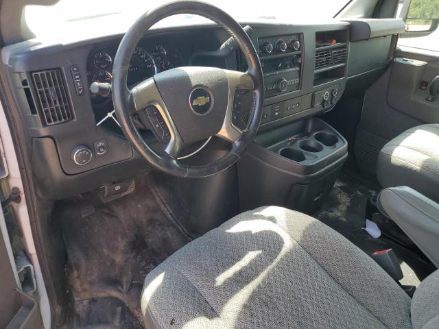 1GCWGAFP3J1333773 - 2018 CHEVROLET EXPRESS G2500 WHITE photo 8