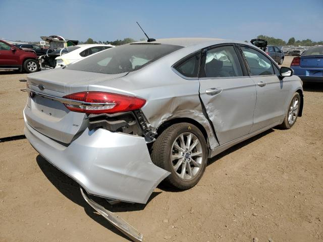 3FA6P0H72HR414986 - 2017 FORD FUSION SE SILVER photo 3