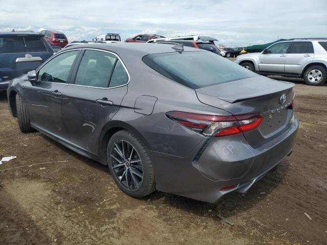 4T1T11AK7NU712095 - 2022 TOYOTA CAMRY SE GRAY photo 2