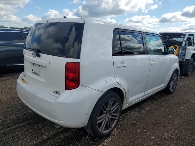 JTLZE4FEXA1113439 - 2010 TOYOTA SCION XB WHITE photo 3