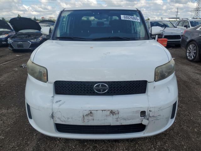 JTLZE4FEXA1113439 - 2010 TOYOTA SCION XB WHITE photo 5