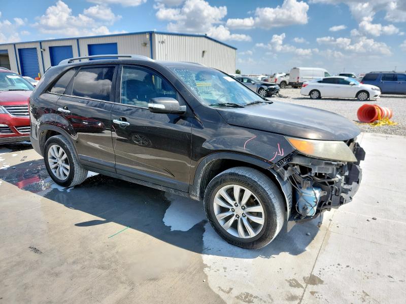 5XYKU4A19BG148866 - 2011 KIA SORENTO EX BROWN photo 4