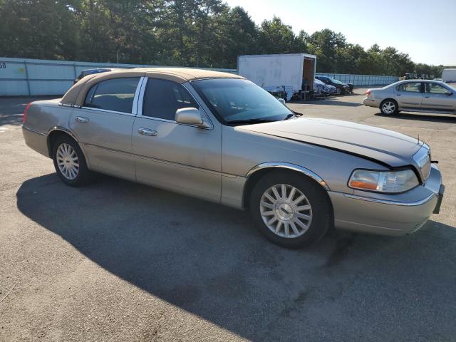 1LNHM81W24Y687512 - 2004 LINCOLN TOWN CAR EXECUTIVE TAN photo 4