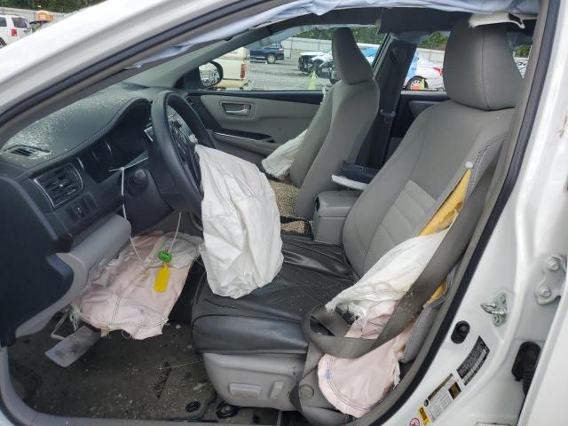 4T1BF1FK3GU555027 - 2016 TOYOTA CAMRY LE WHITE photo 7