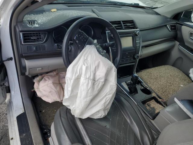 4T1BF1FK3GU555027 - 2016 TOYOTA CAMRY LE WHITE photo 8
