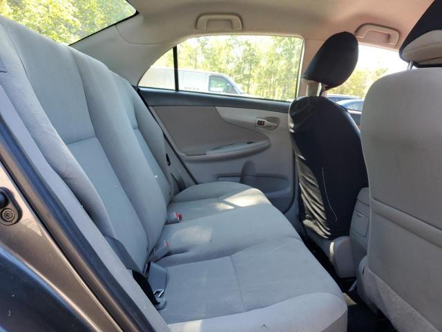 2T1BU4EE4DC073263 - 2013 TOYOTA COROLLA BASE Grau Foto 10