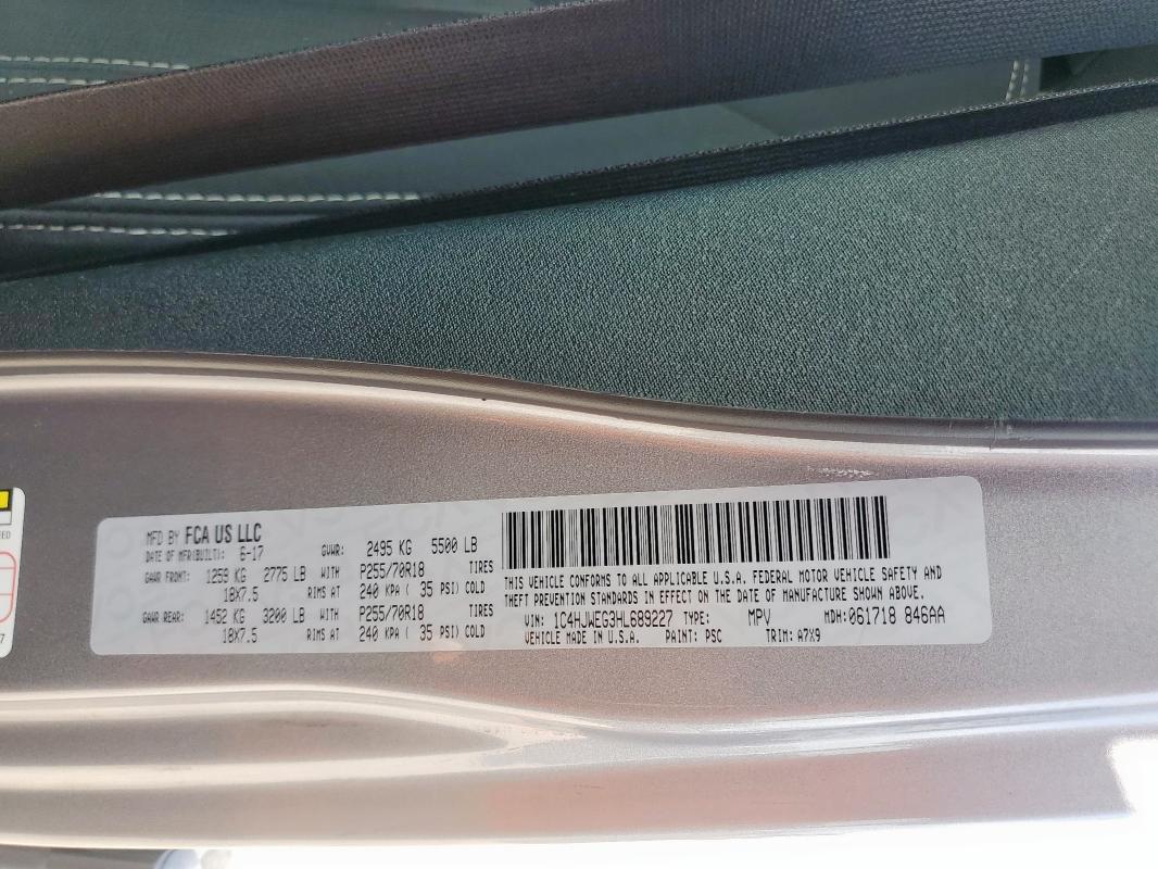 1C4HJWEG3HL689227 - 2017 JEEP WRANGLER U SAHARA 银色 照片 13