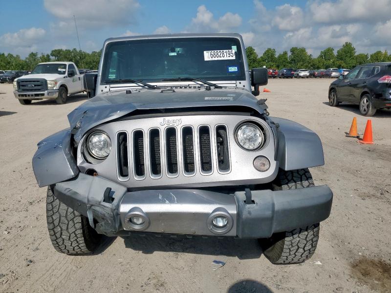 1C4HJWEG3HL689227 - 2017 JEEP WRANGLER U SAHARA 银色 照片 5