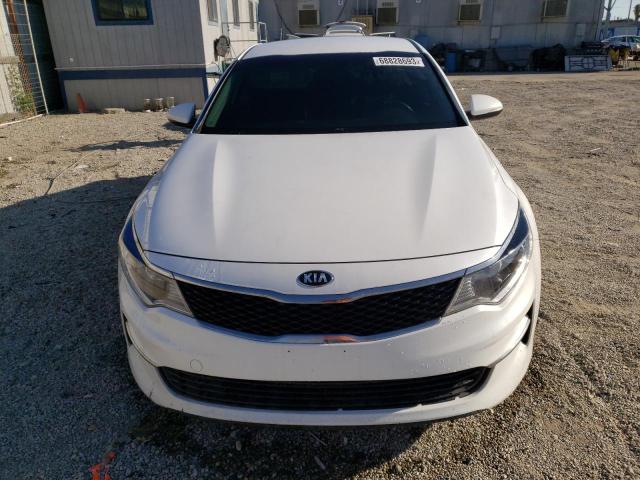 KNAGT4L39G5102426 - 2016 KIA OPTIMA LX WHITE photo 5