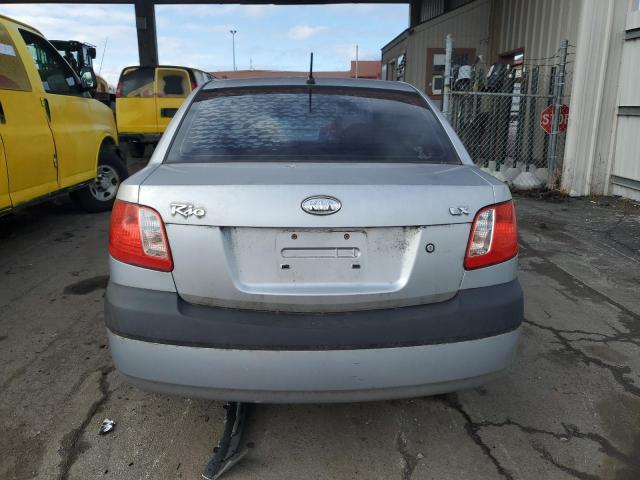 KNADE123176246138 - 2007 KIA RIO BASE SILVER photo 6